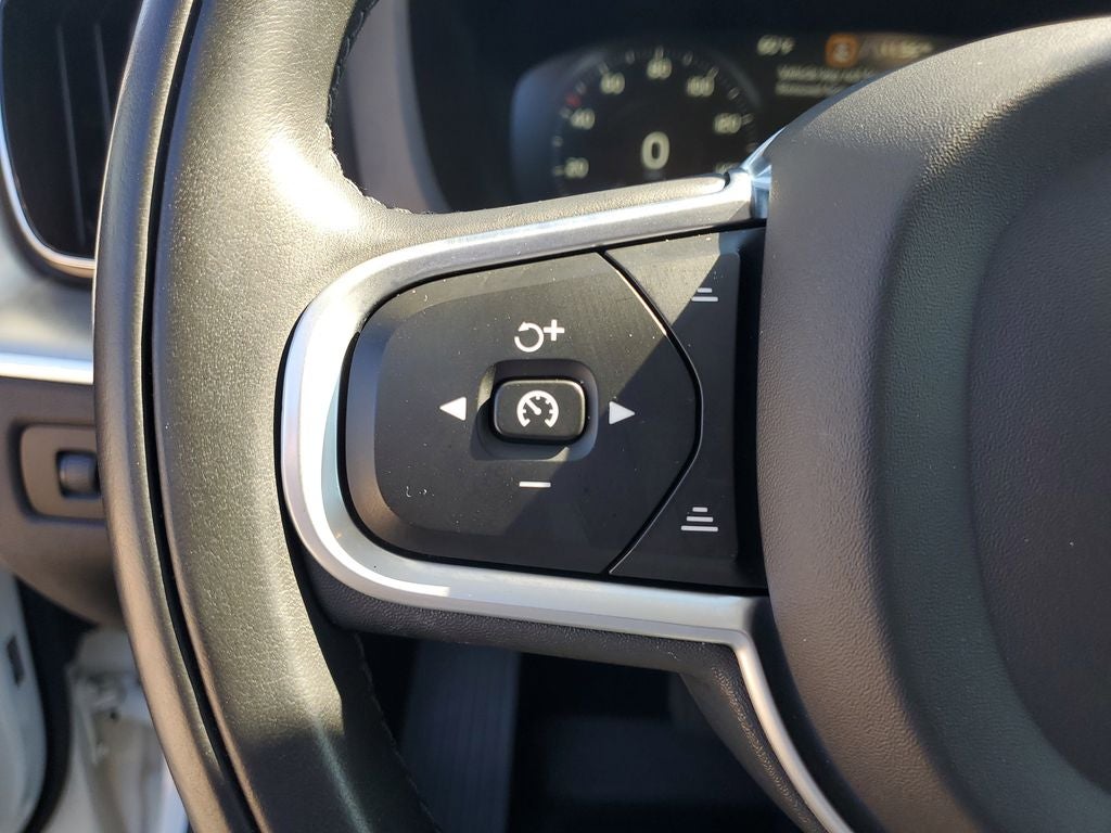 2019 Volvo XC60 T6 Momentum