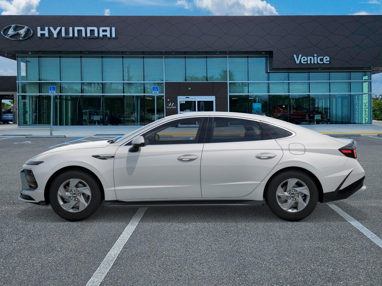 2026 Hyundai SONATA SE