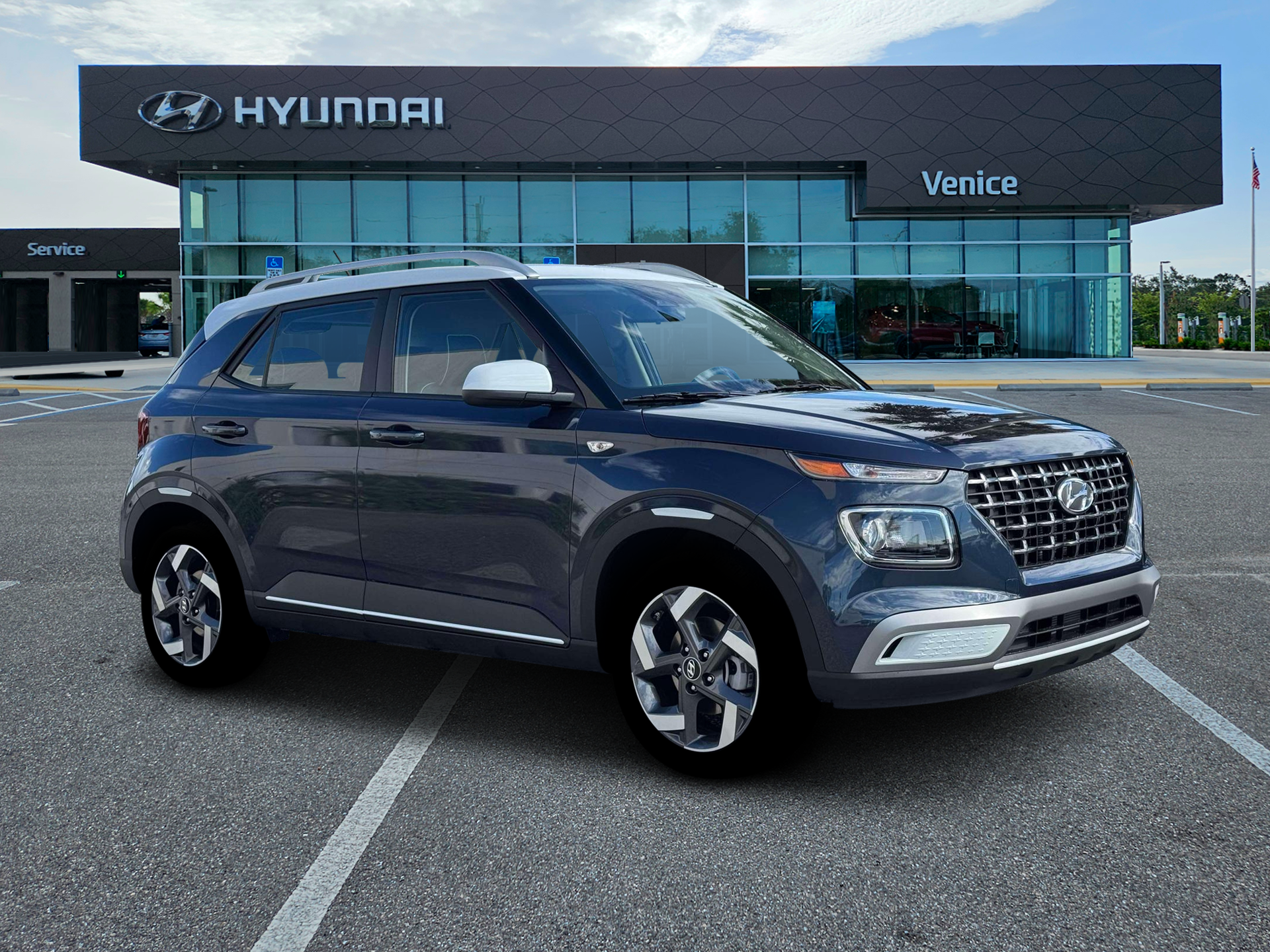 2026 Hyundai VENUE SEL W/Two-Tone Roof