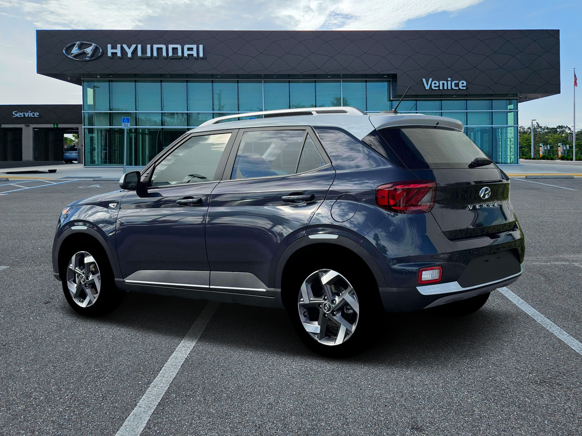 2026 Hyundai VENUE SEL W/Two-Tone Roof